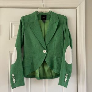 Beautiful linen blazer with white leather elbow patch details.